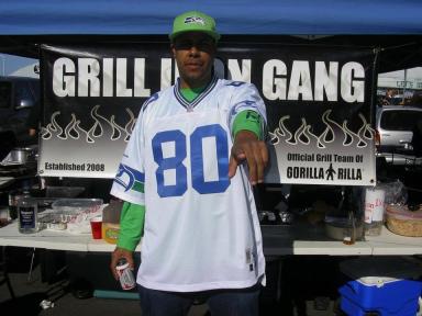 376703_123917661107128_1289947948_n